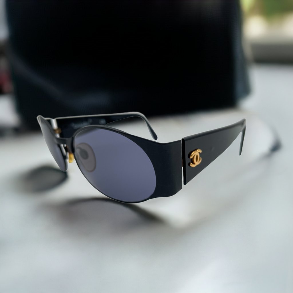 Chanel Black Oval 90s Sunglasses - Le Look
