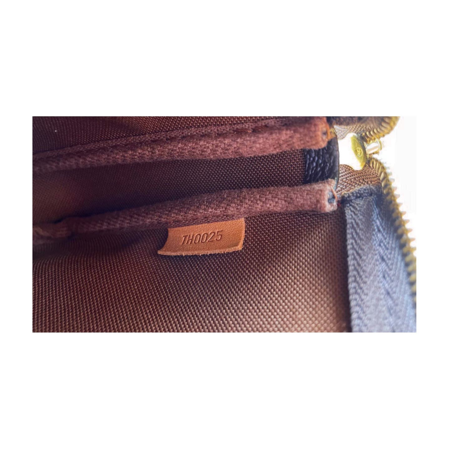 Louis Vuitton Cherry Pochette - Le Look
