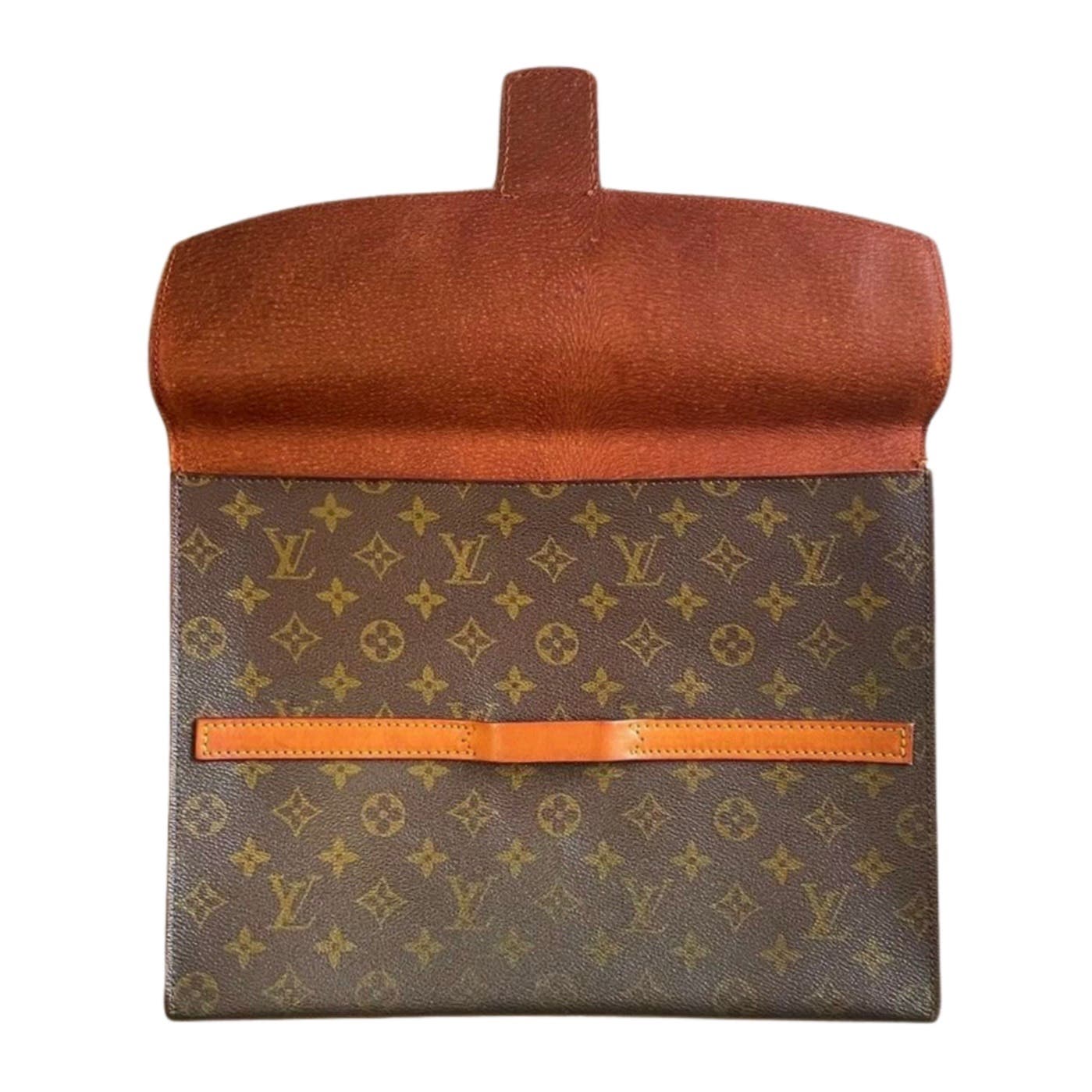Louis Vuitton Clutch - Le Look