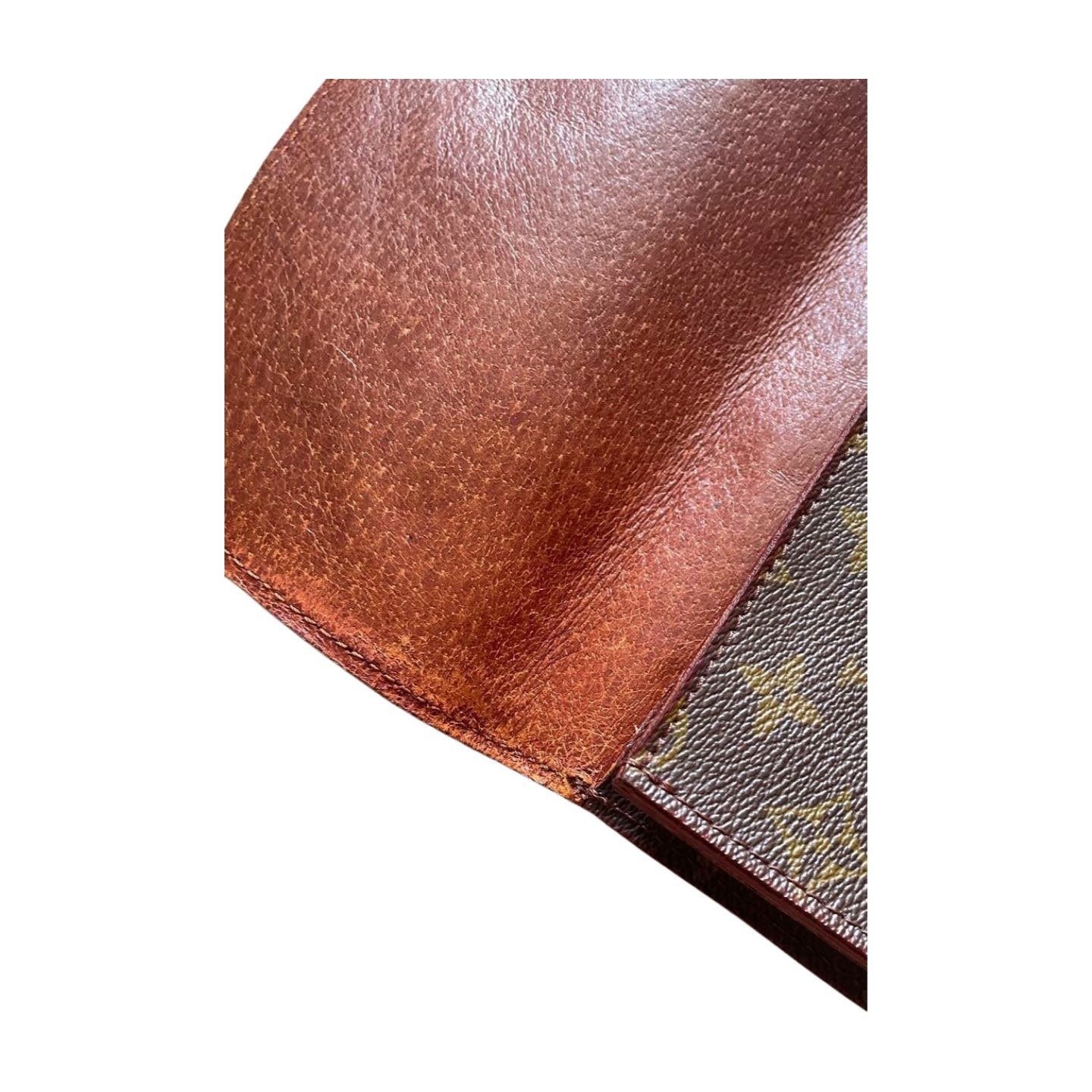 Louis Vuitton Clutch - Le Look