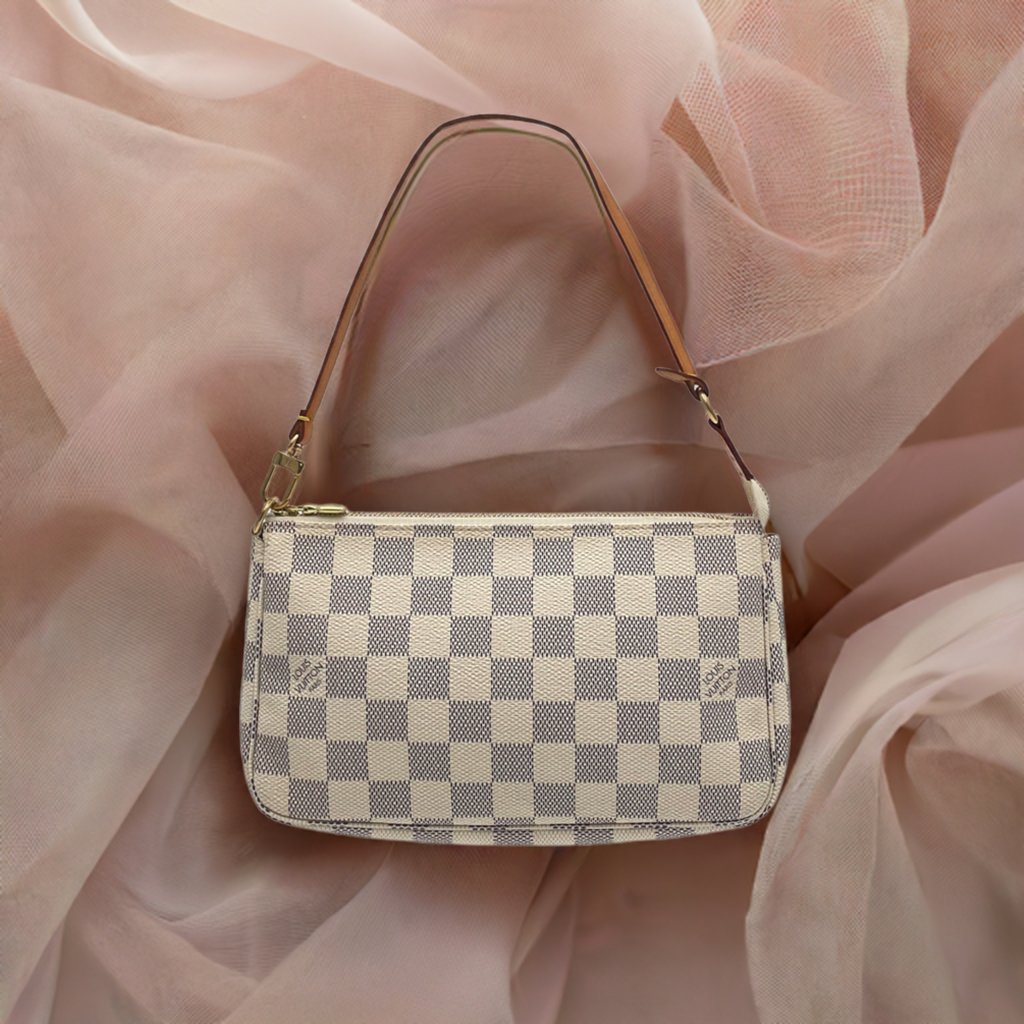 Louis Vuitton Damier Azur Pochette - Le Look