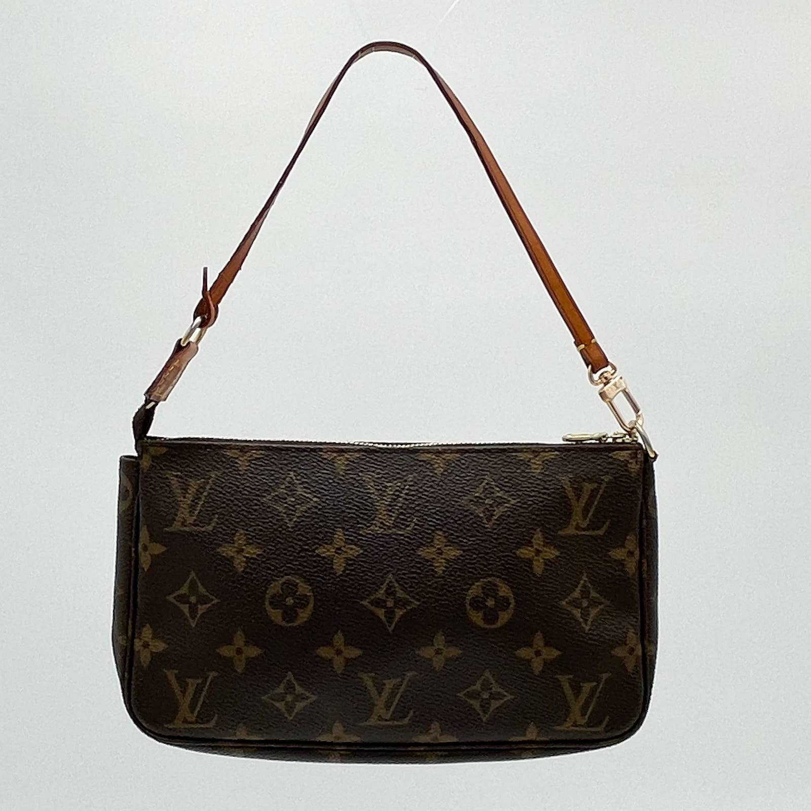 Louis Vuitton Pochette - Le Look