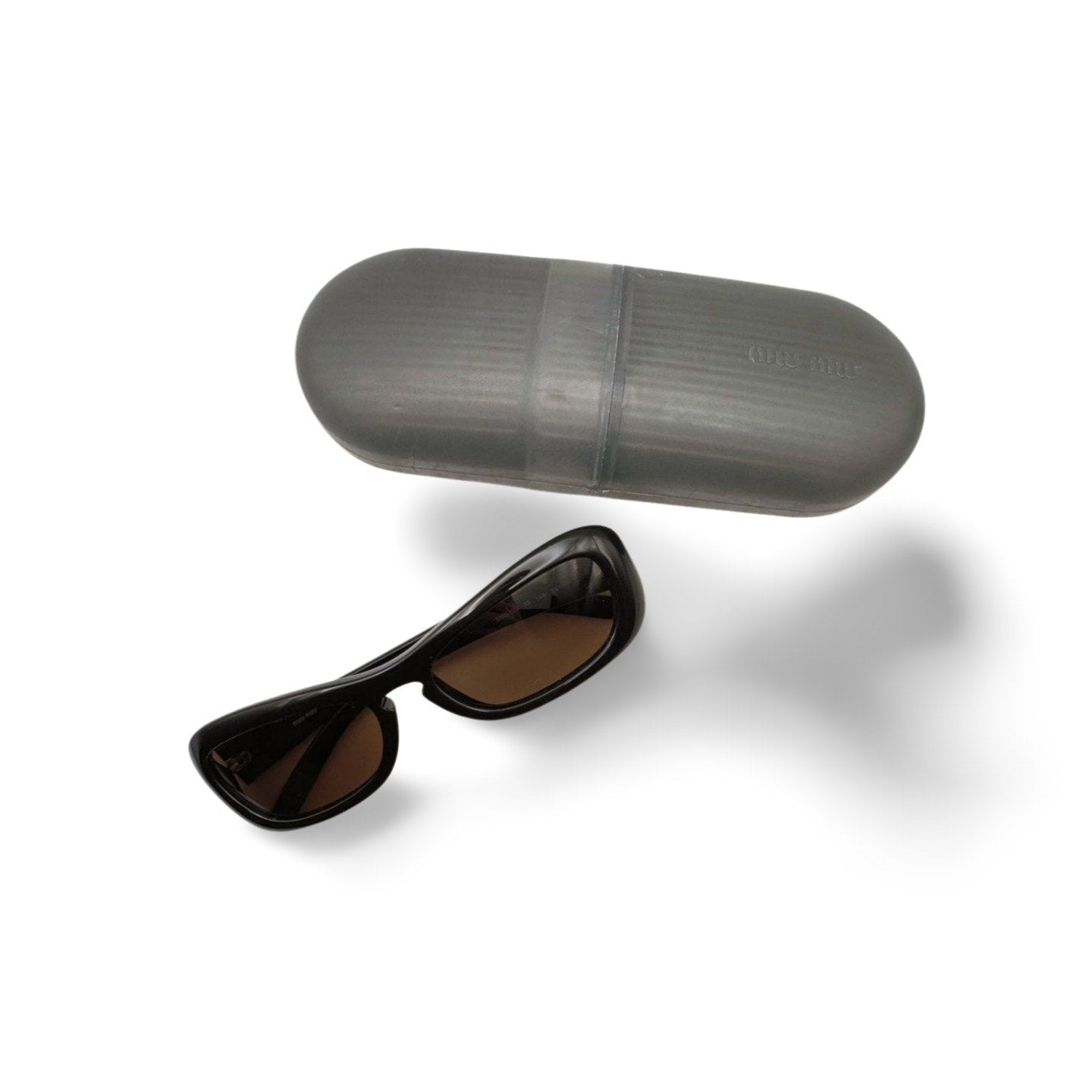 Miu Miu Sunglasses - Le Look