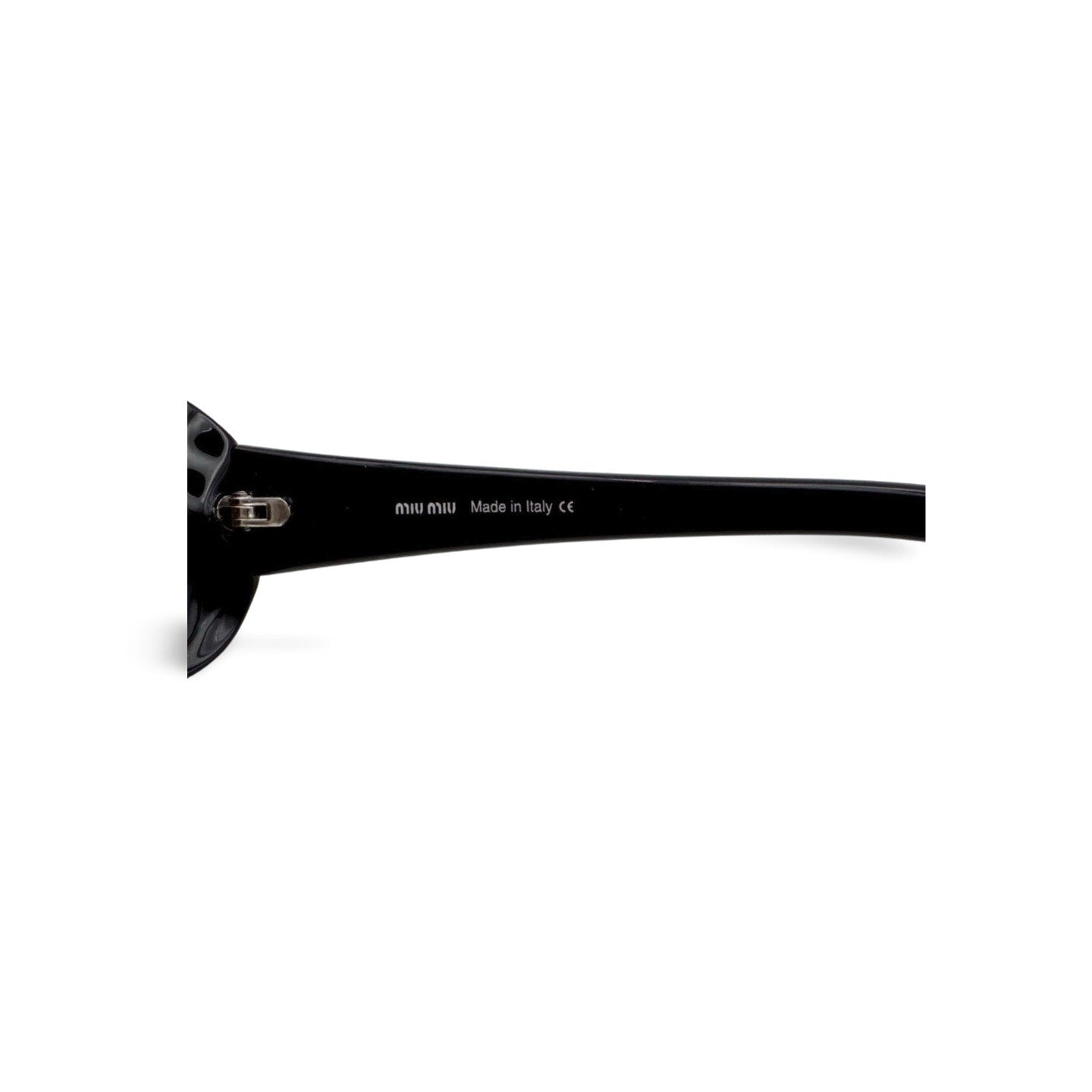 Miu Miu Sunglasses - Le Look