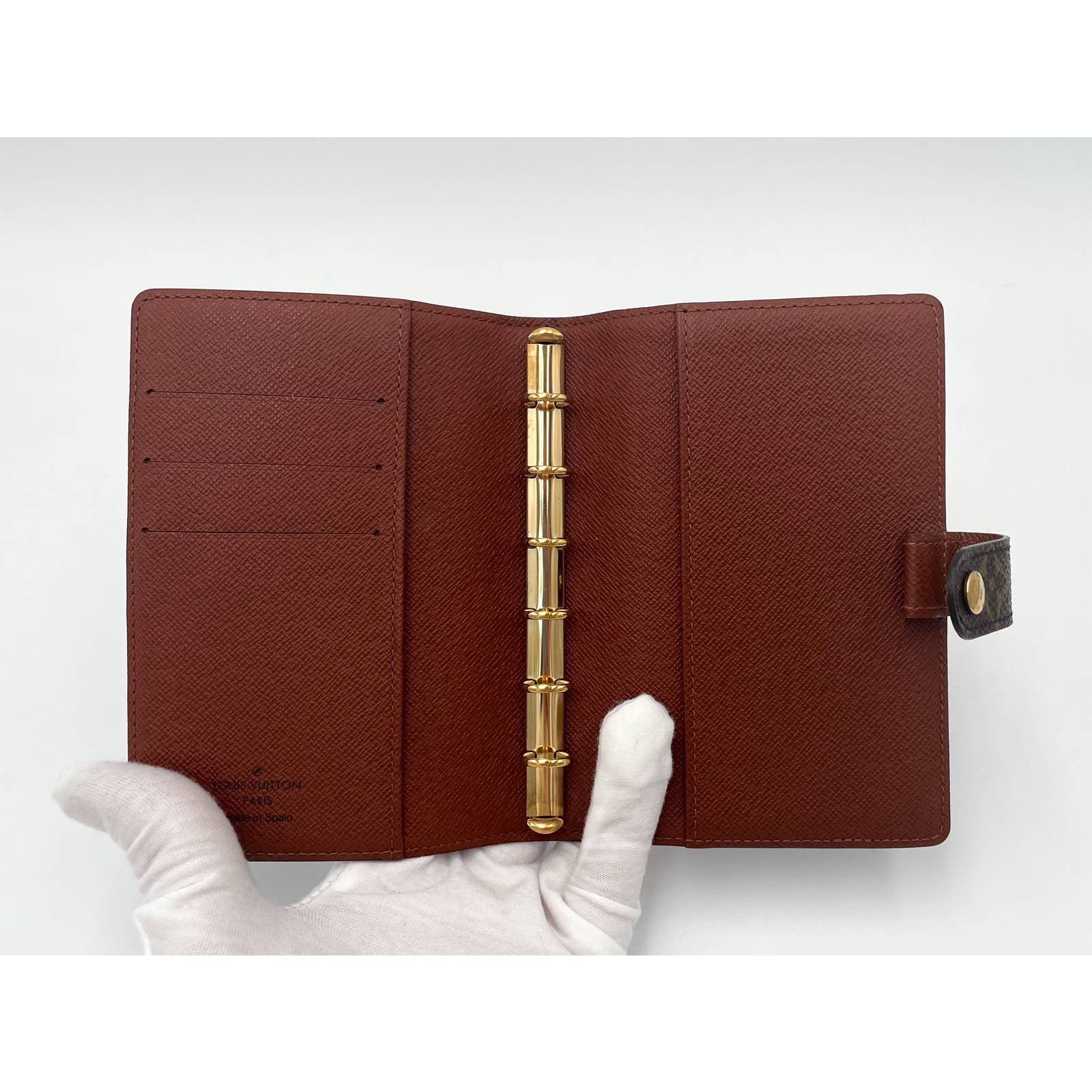 Louis Vuitton Agenda Monogram Canvas - Le Look
