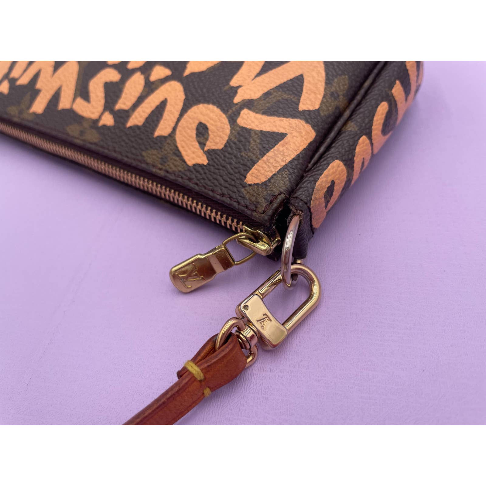 Louis Vuitton Stephen Sprouse Graffiti Pochette - Le Look