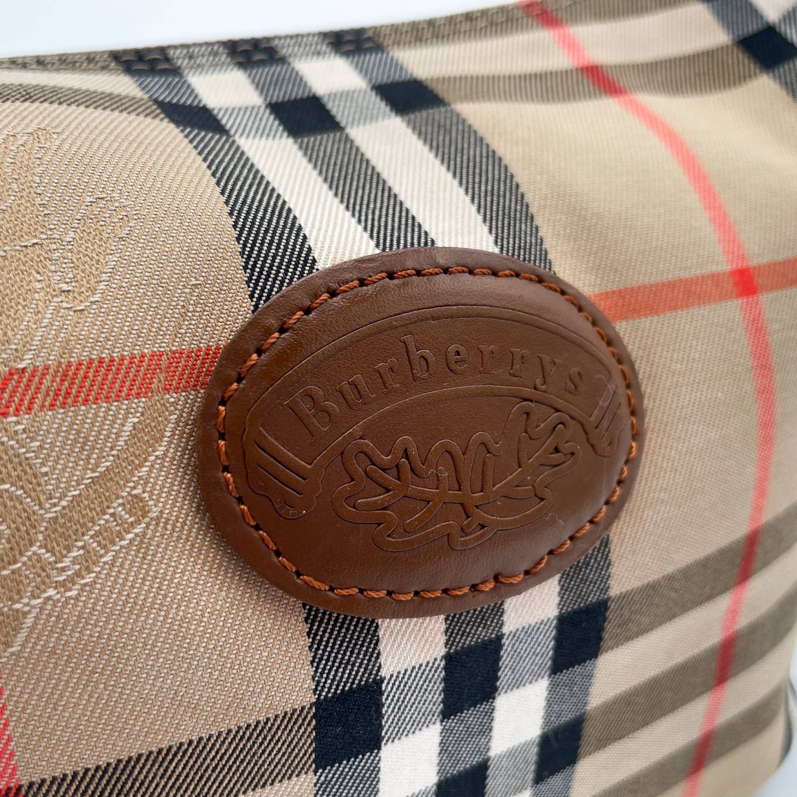 Burberry Vintage House Check Bag - Le Look