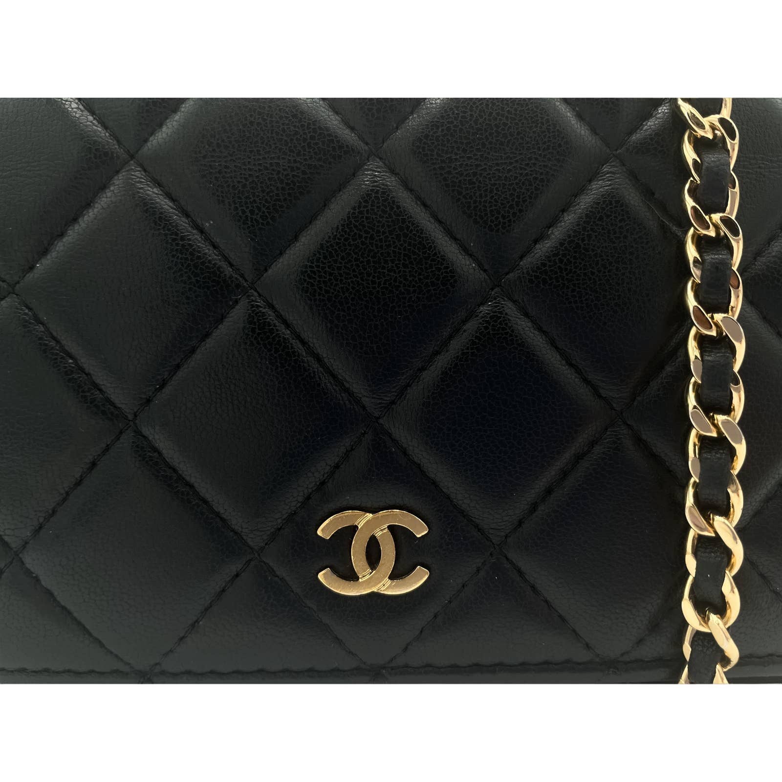 Chanel Classic Wallet on Chain - Le Look