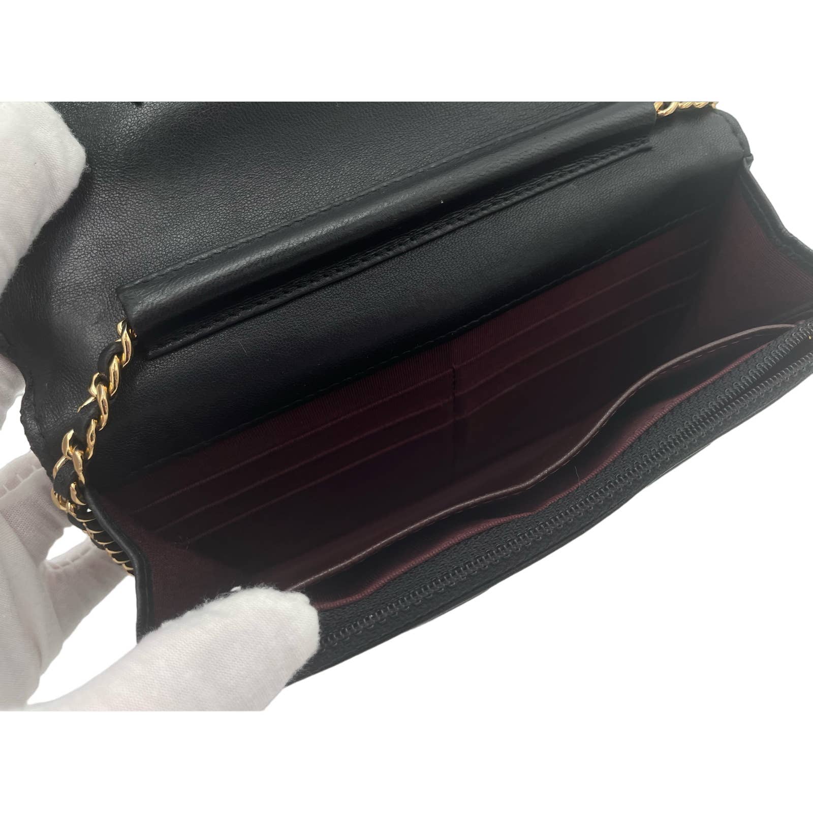 Chanel Classic Wallet on Chain - Le Look