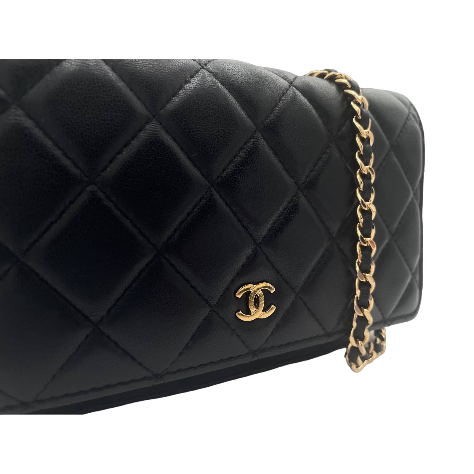 Chanel Classic Wallet on Chain - Le Look