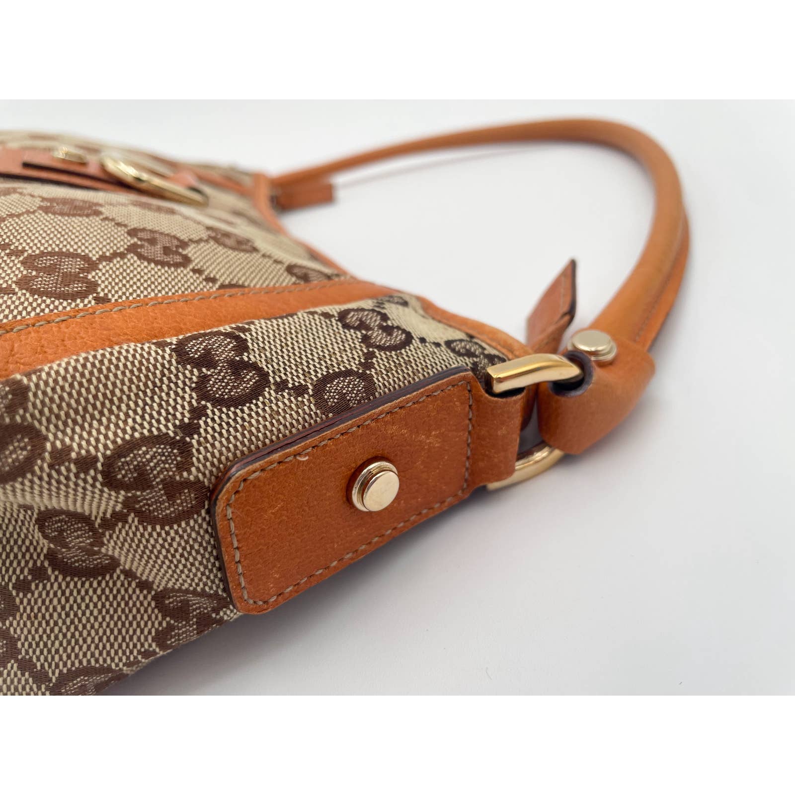 Gucci Abbey D-Ring Pochette - Le Look