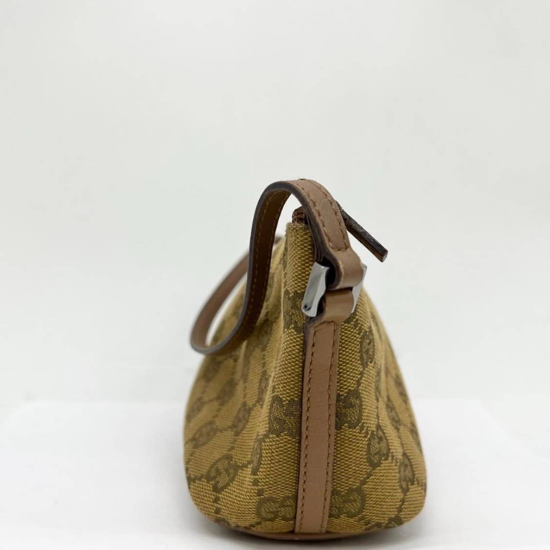 Gucci GG Canvas Pochette - Le Look