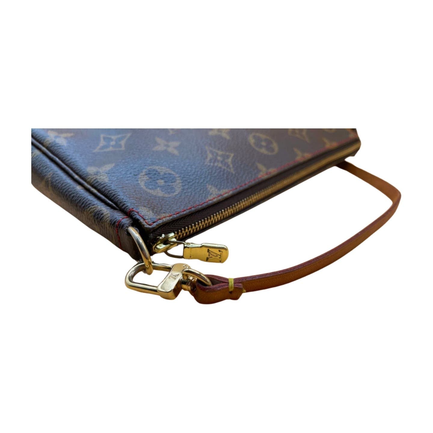 Louis Vuitton Cherry Pochette - Le Look