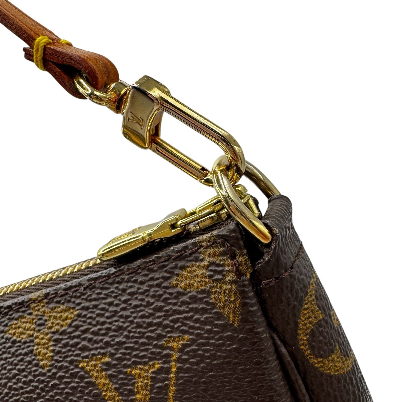 Louis Vuitton Pochette Accessoires Monogram Canvas - Le Look