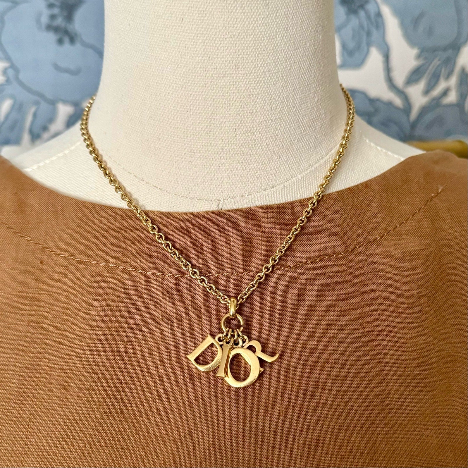 Vintage Christian Dior D I O R Necklace - Le Look
